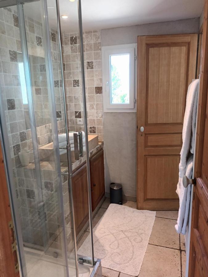 Le Mas Des Genets Saint-Remy-de-Provence Bagian luar foto